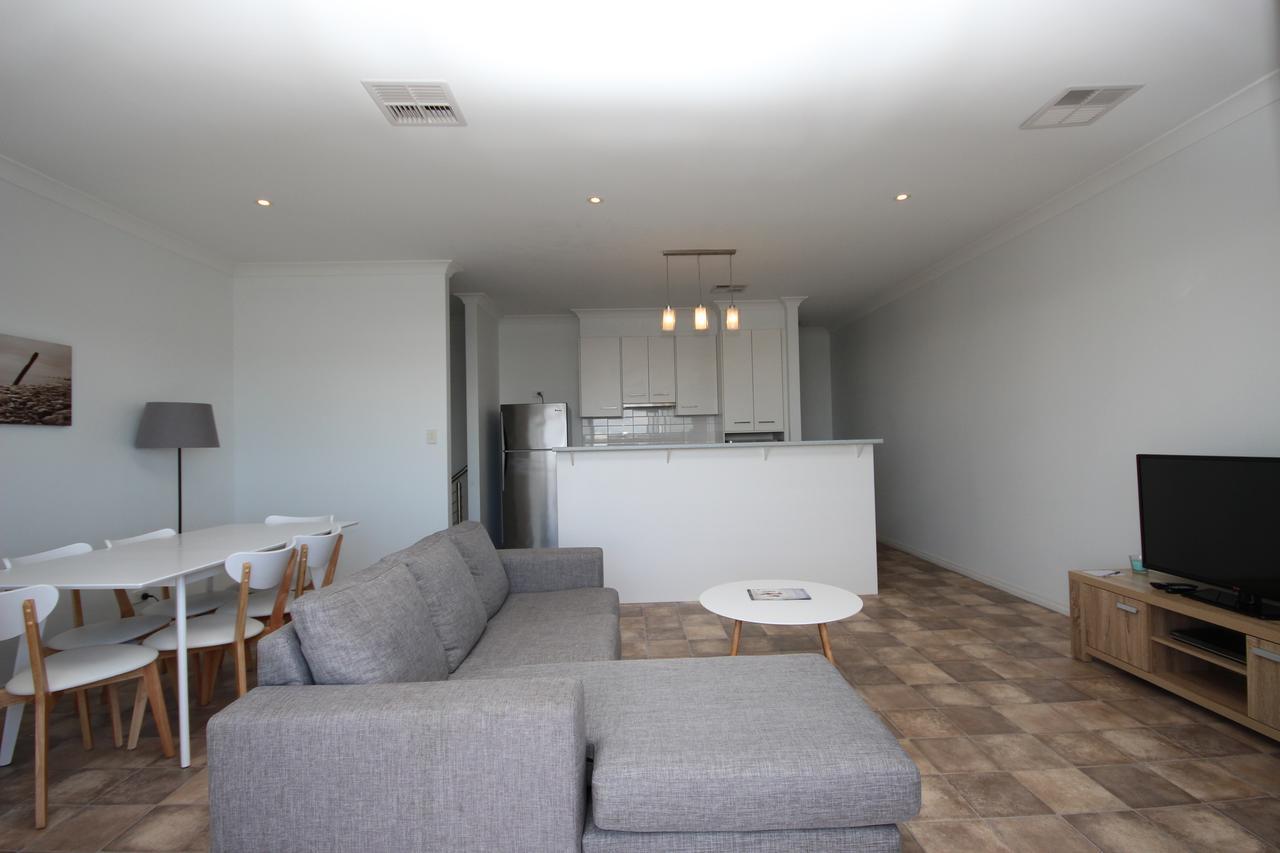 Wallaroo Marina Apartments Ngoại thất bức ảnh